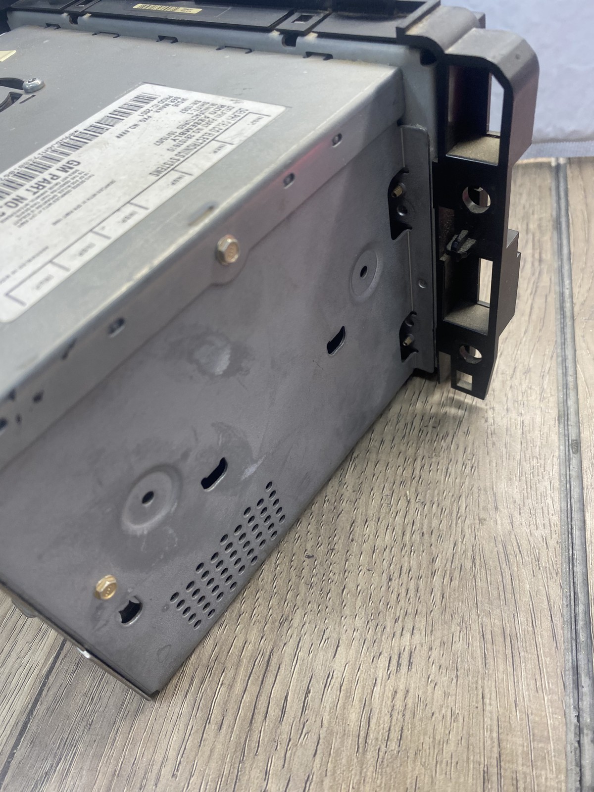 OEM GM Delphi Delco Car Stereo Radio CD Player Aux Input MPN 25865029