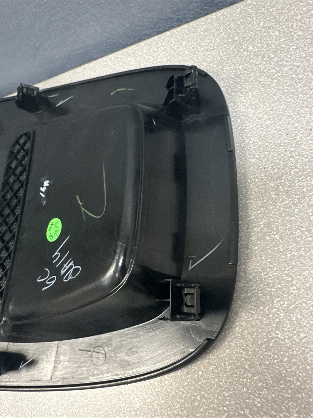 2018 2019 2020 FORD ECOSPORT RADIO TOUCH SCREEN BEZEL TRIM PANEL SURROUND OEM