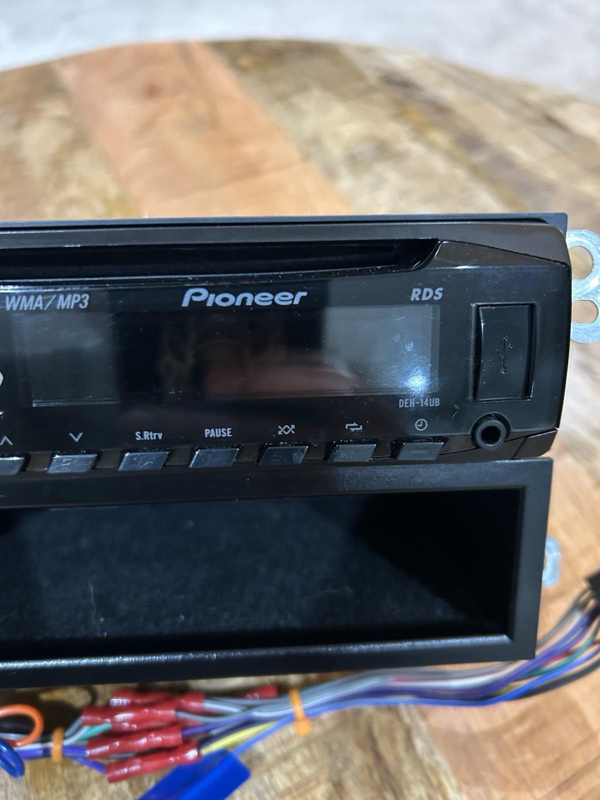 Pioneer DEH-14UB Car Stereo CD/MP3 Receiver With Remote Tested