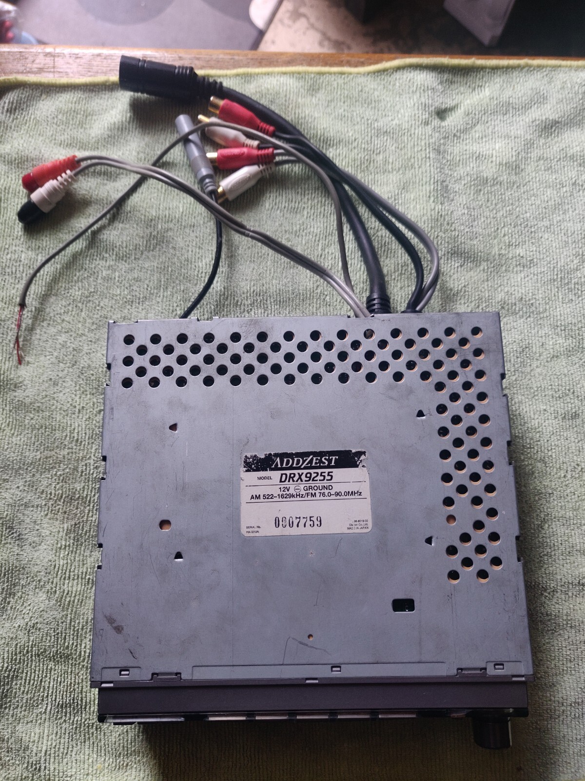 Clarion Addzest DRX9255 With FM 87.9-107.9 MHz.