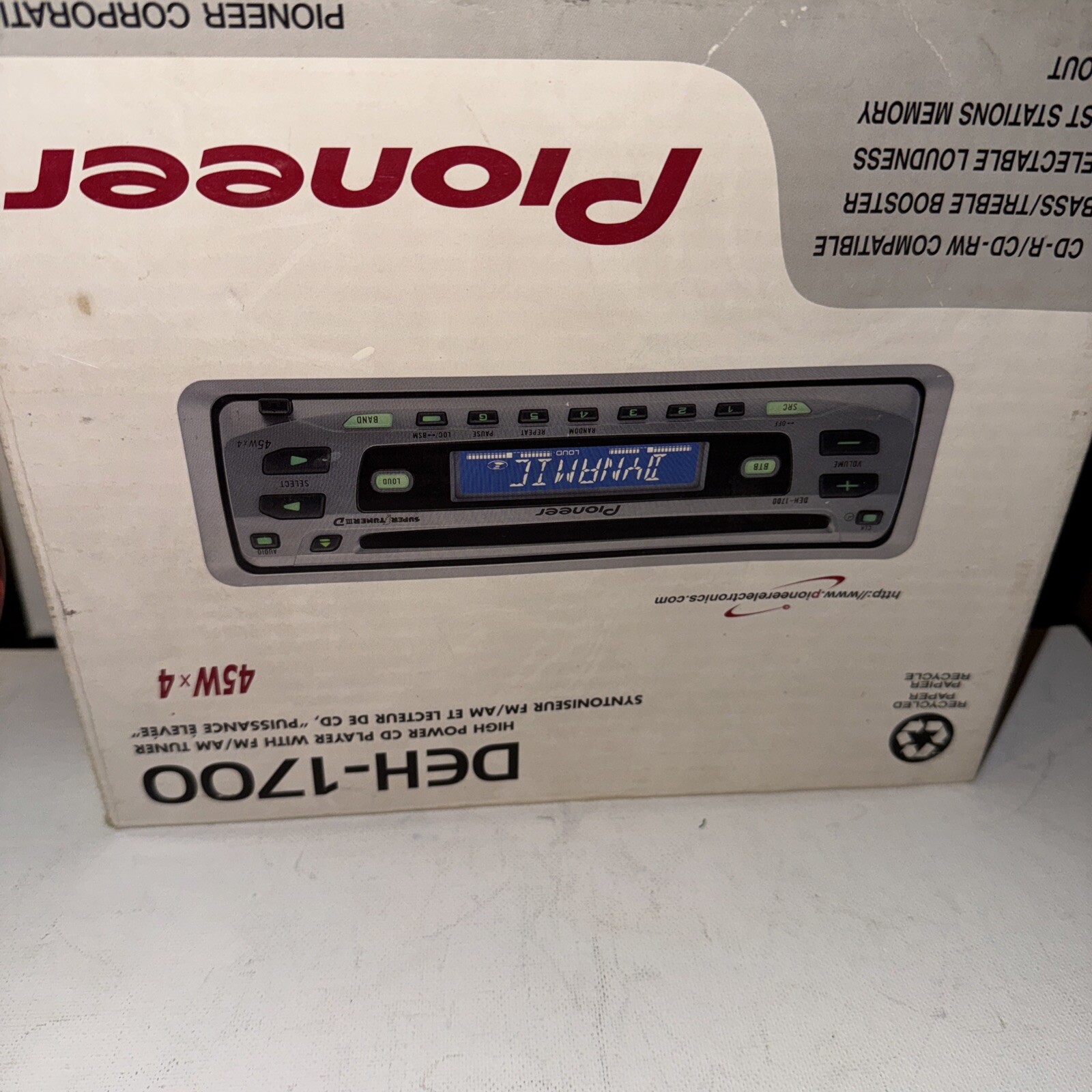 Pioneer DEH-1700 AM/FM CD Car Stereo with Detachable Face (AS-IS) Untested
