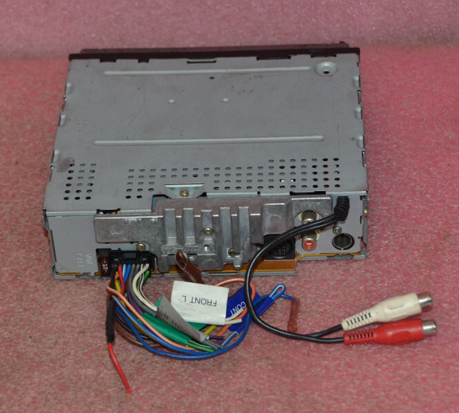 Kenwood CD Receiver Model KDC-2022.