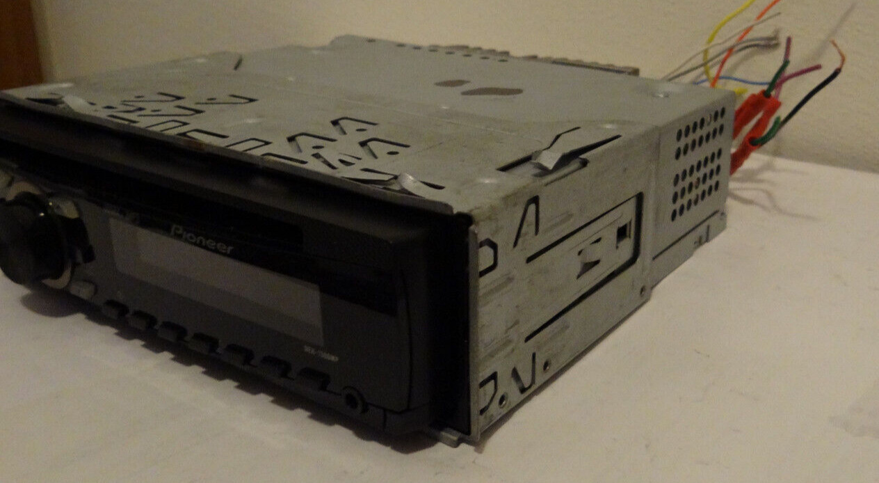 Pioneer DEH-1300MP MP3/WMA/CD In Dash Receiver 50Wx4