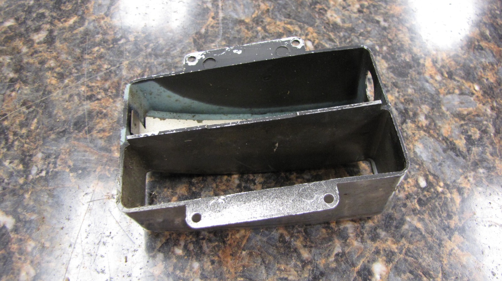 1949 1950 Chevrolet Sedan AM PB Car Radio Chrome Face Plate Model #986240 – BQ48