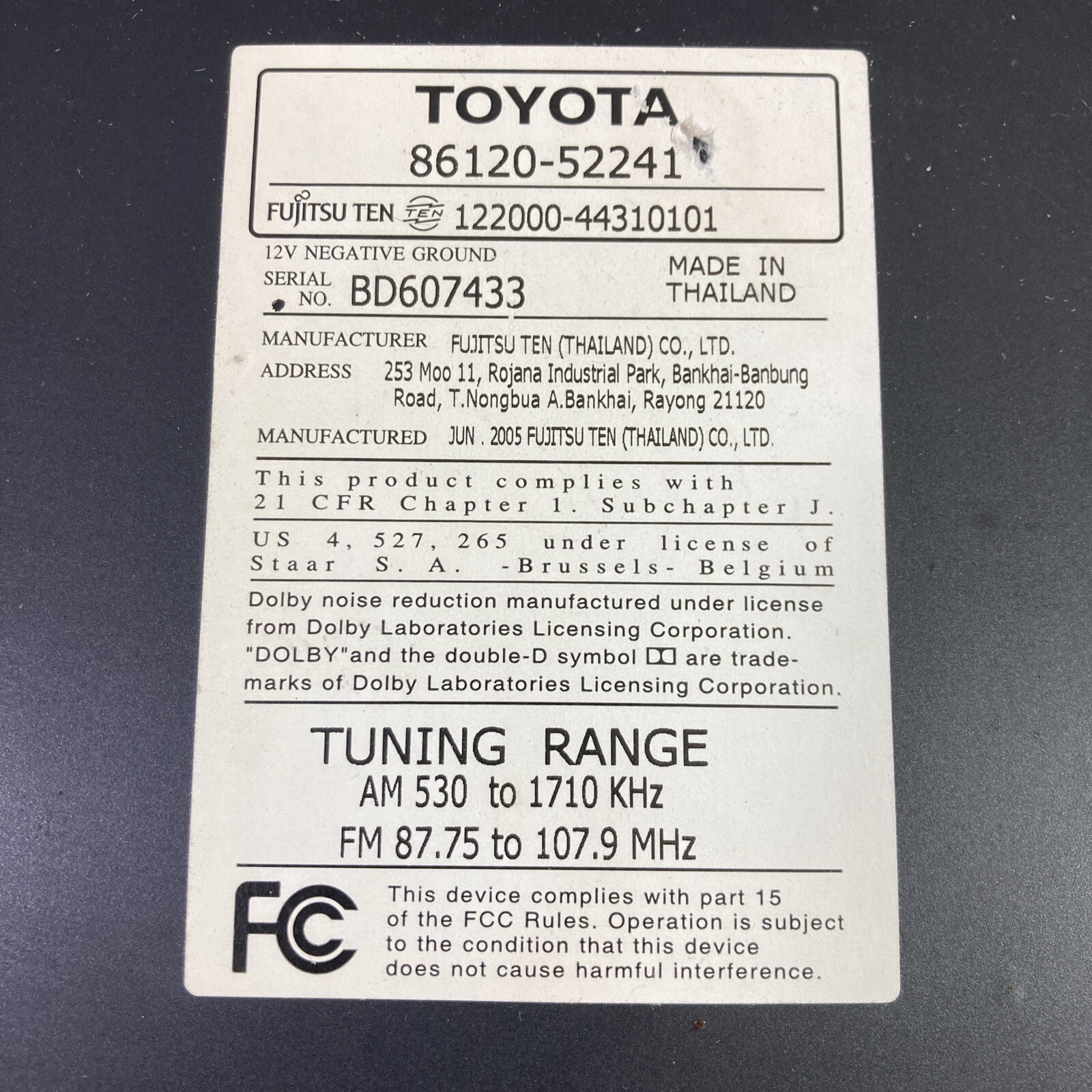 Toyota AM FM Radio CD Cassette Player 86120-52241 OEM Untested for Parts Repairs