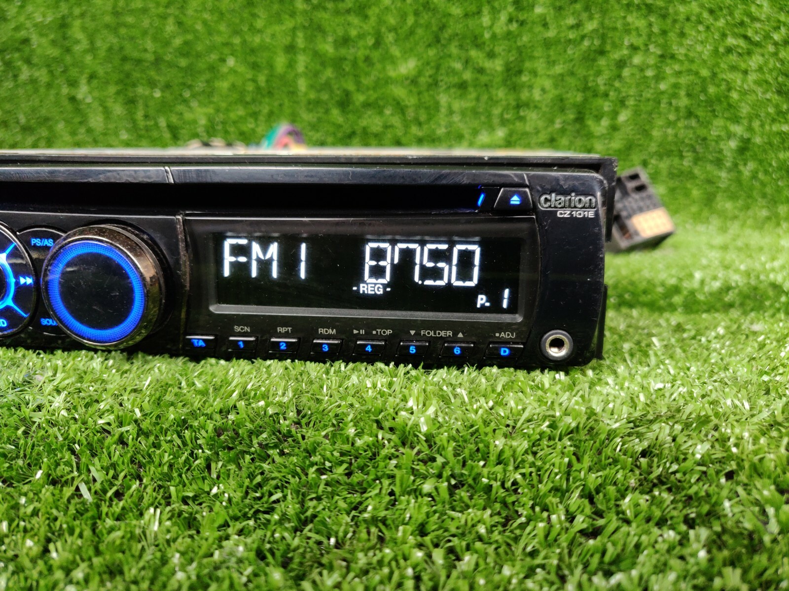Clarion Cz101e Original Used Car Radio