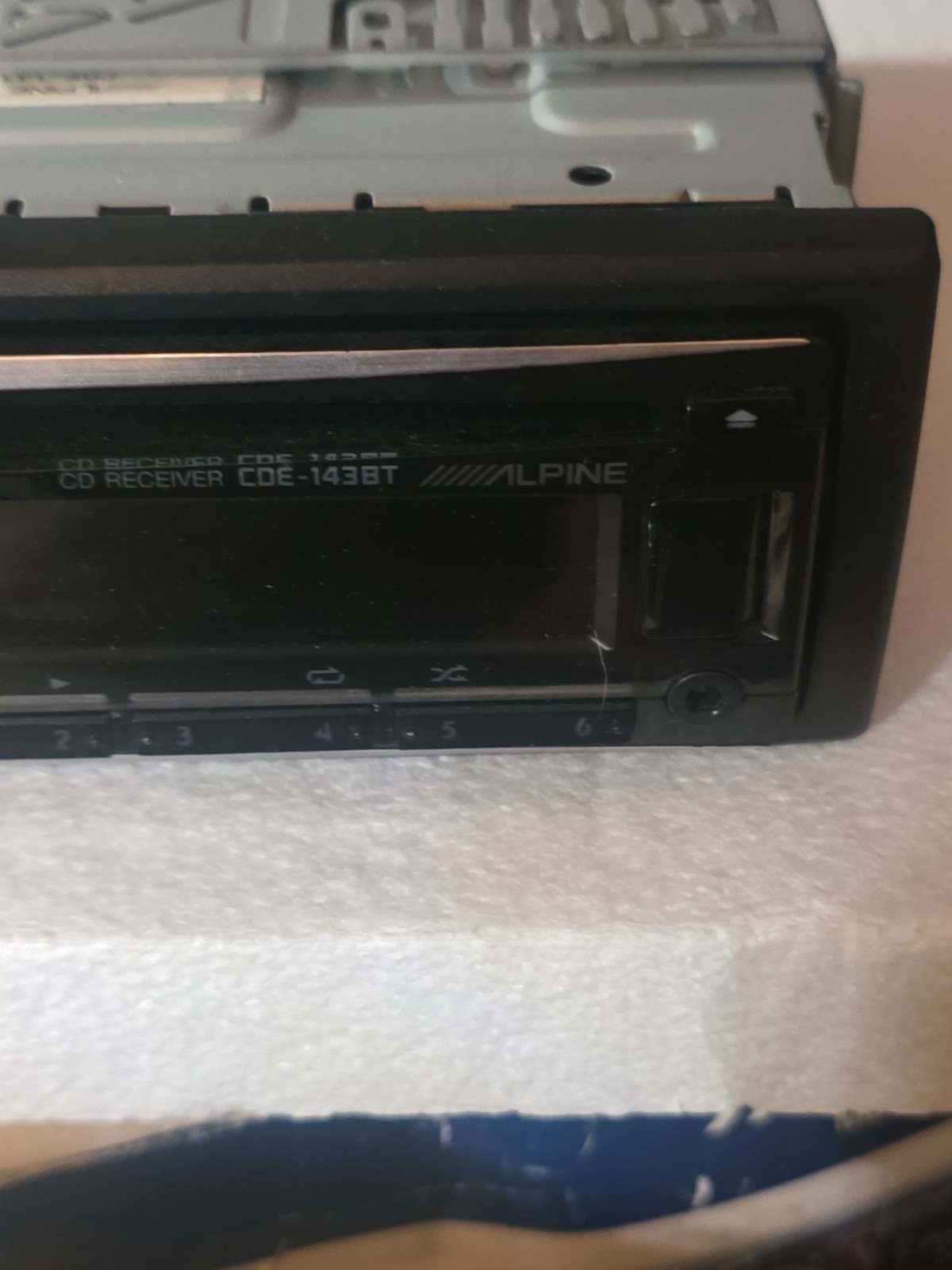 Alpine CDE-143BT Car Bluetooth CD Receiver Brand New No Remote Or Box