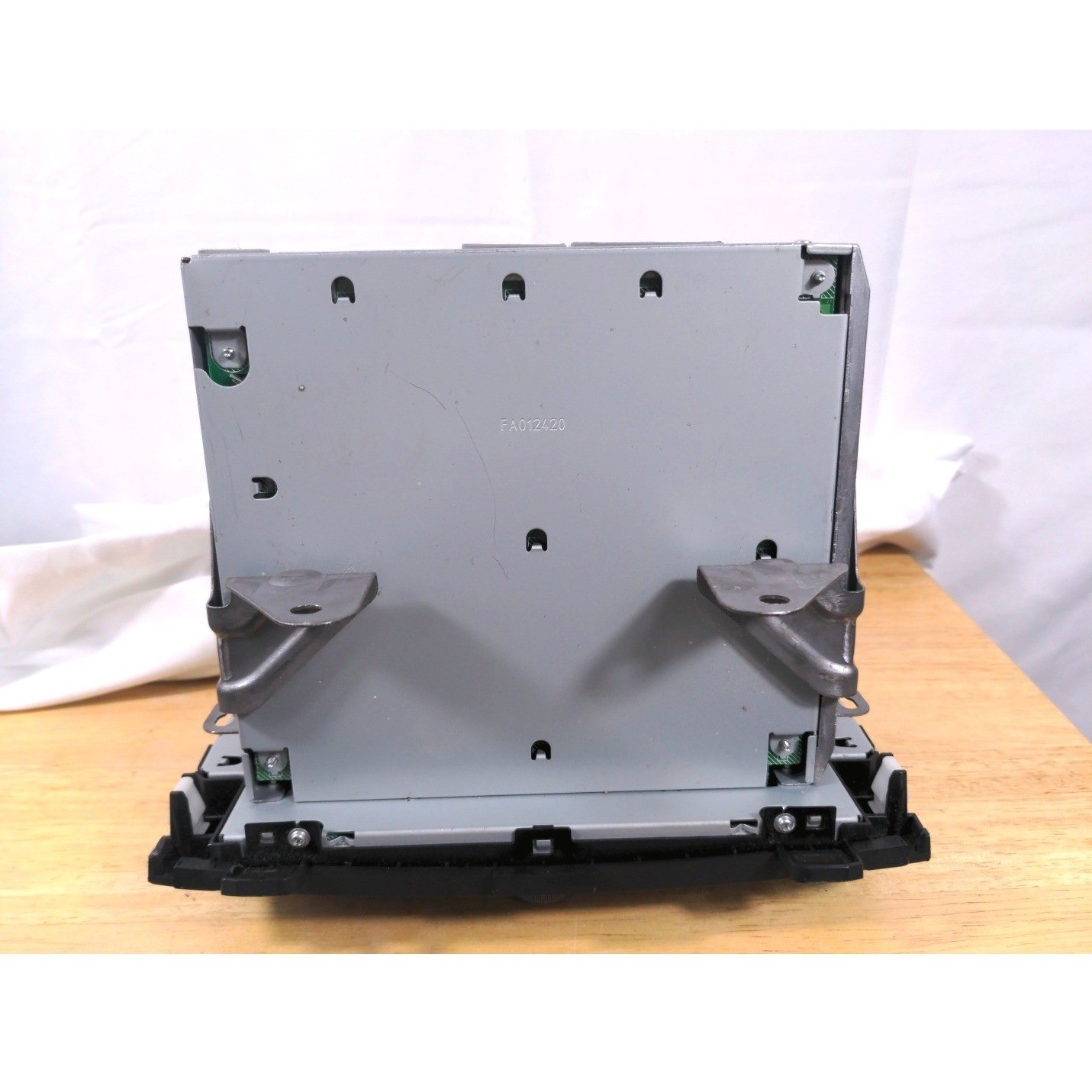 Honda CR-V Radio 6-Disc CD Changer Player 39100-SWA-A011-M1 2007-2011 OEM VTG