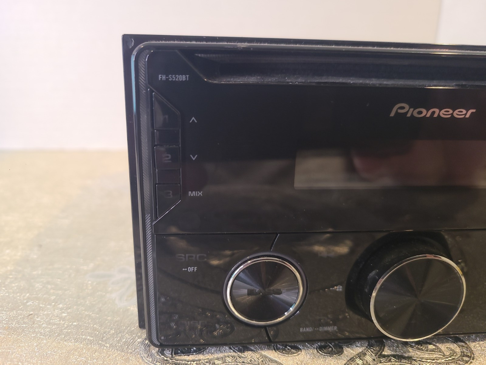 Pioneer FH-S520BT Double-DIN CD Audio with Built-in Bluetooth