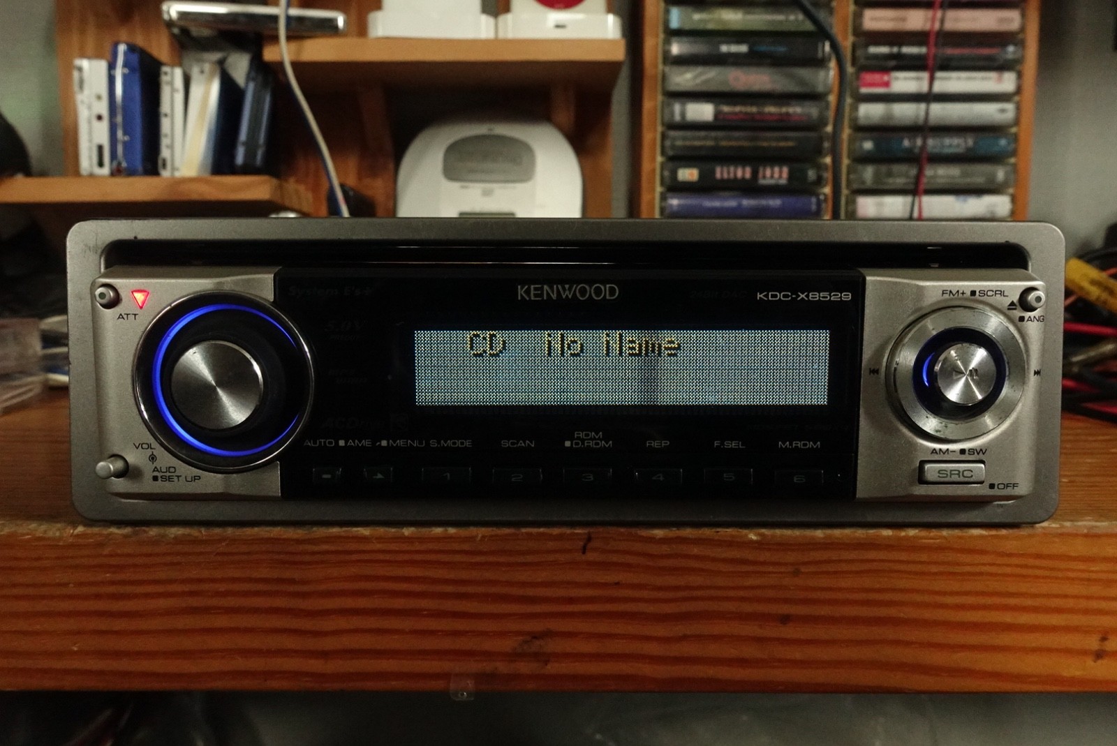 Kenwood KDC-x8529. Graphic Display CD/Bluetooth/Fm108 Player.