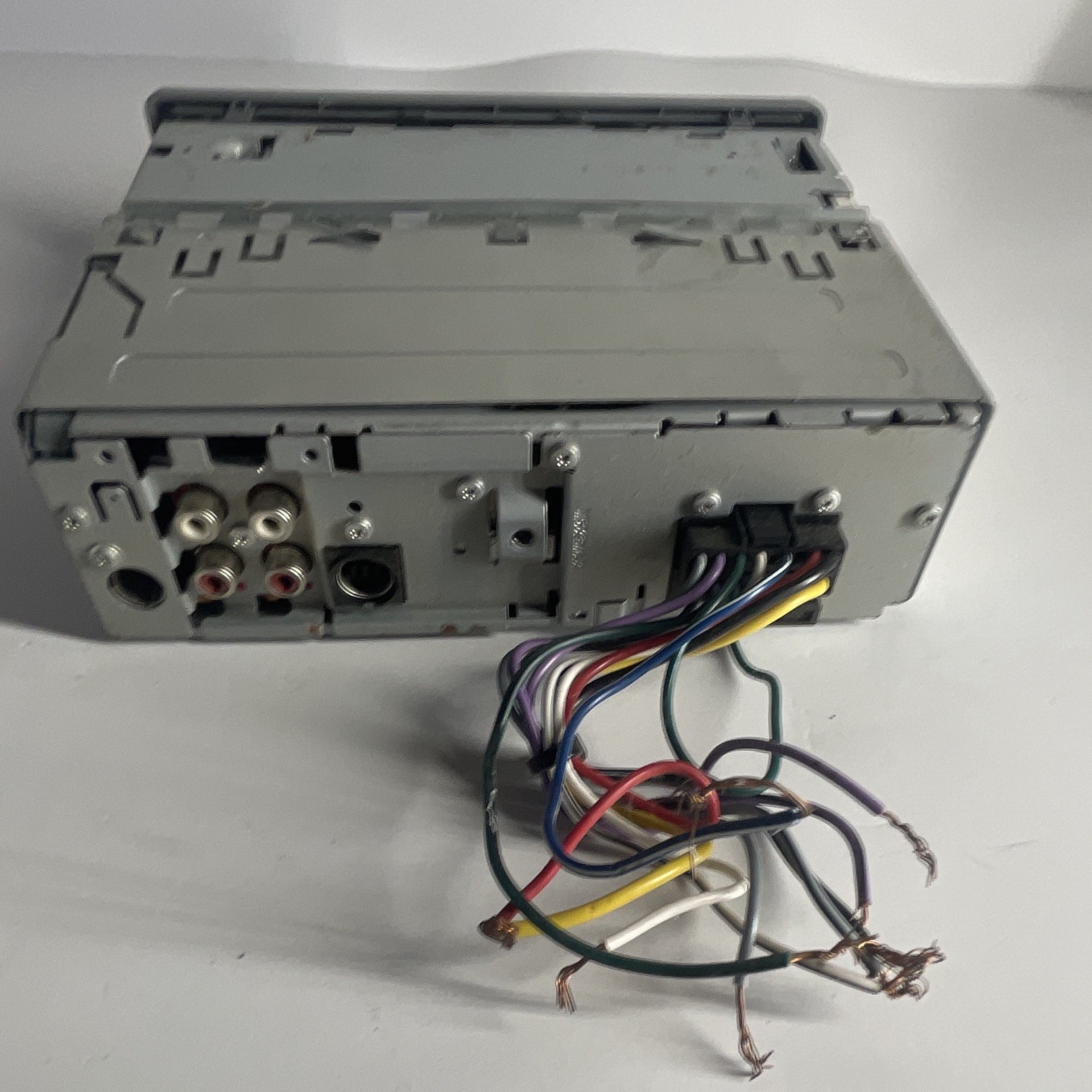 JVC KD-G320 CD Player In Dash Receiver with WMA/MP3 SAT CD-R RW READ