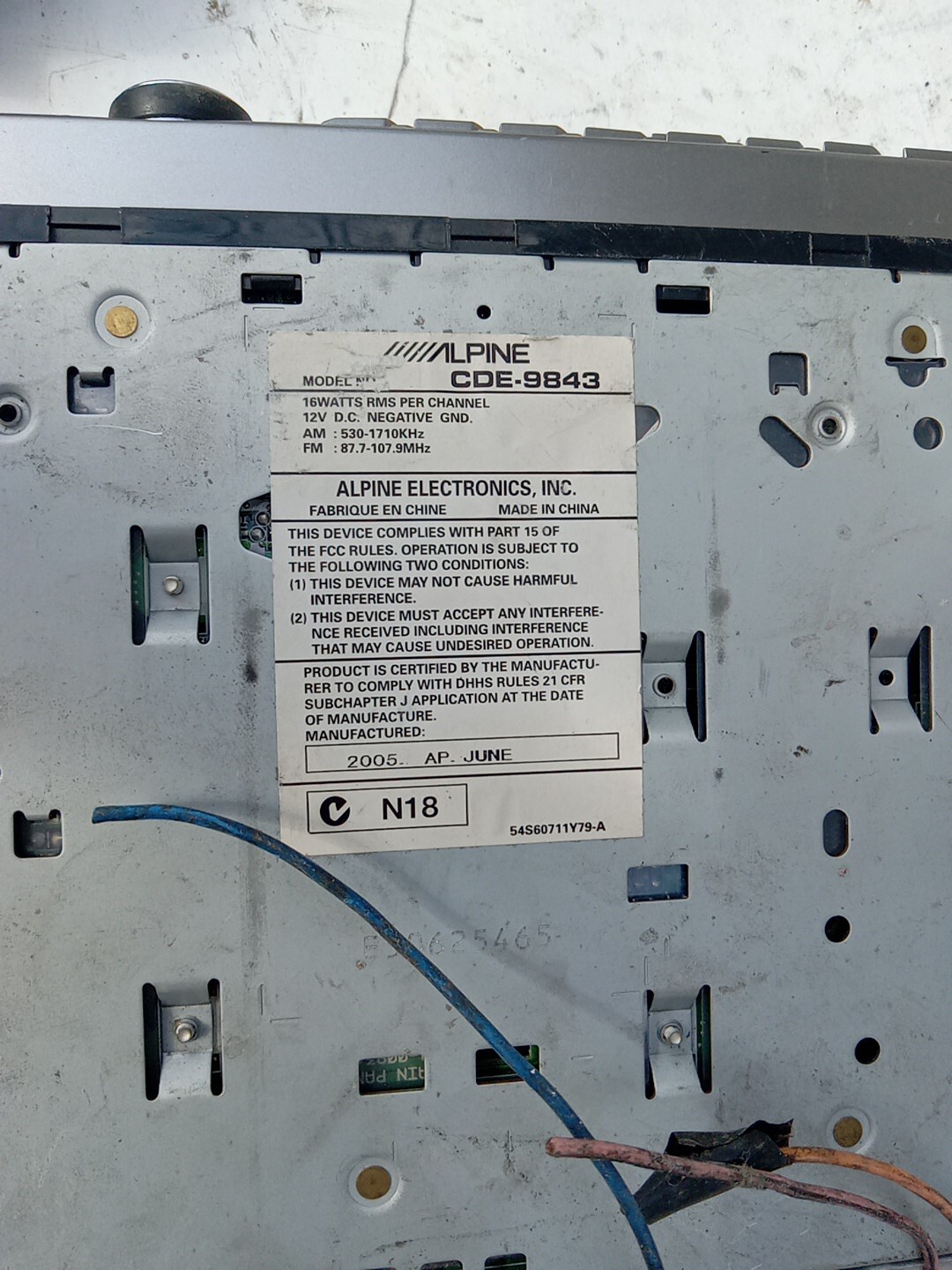 Alpine CDE-9843 CD Player In Dash Receiver