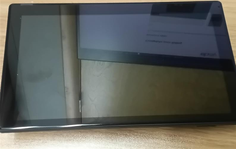 Wireless Smart Screen Stereo With Camera Model Q9S – Black