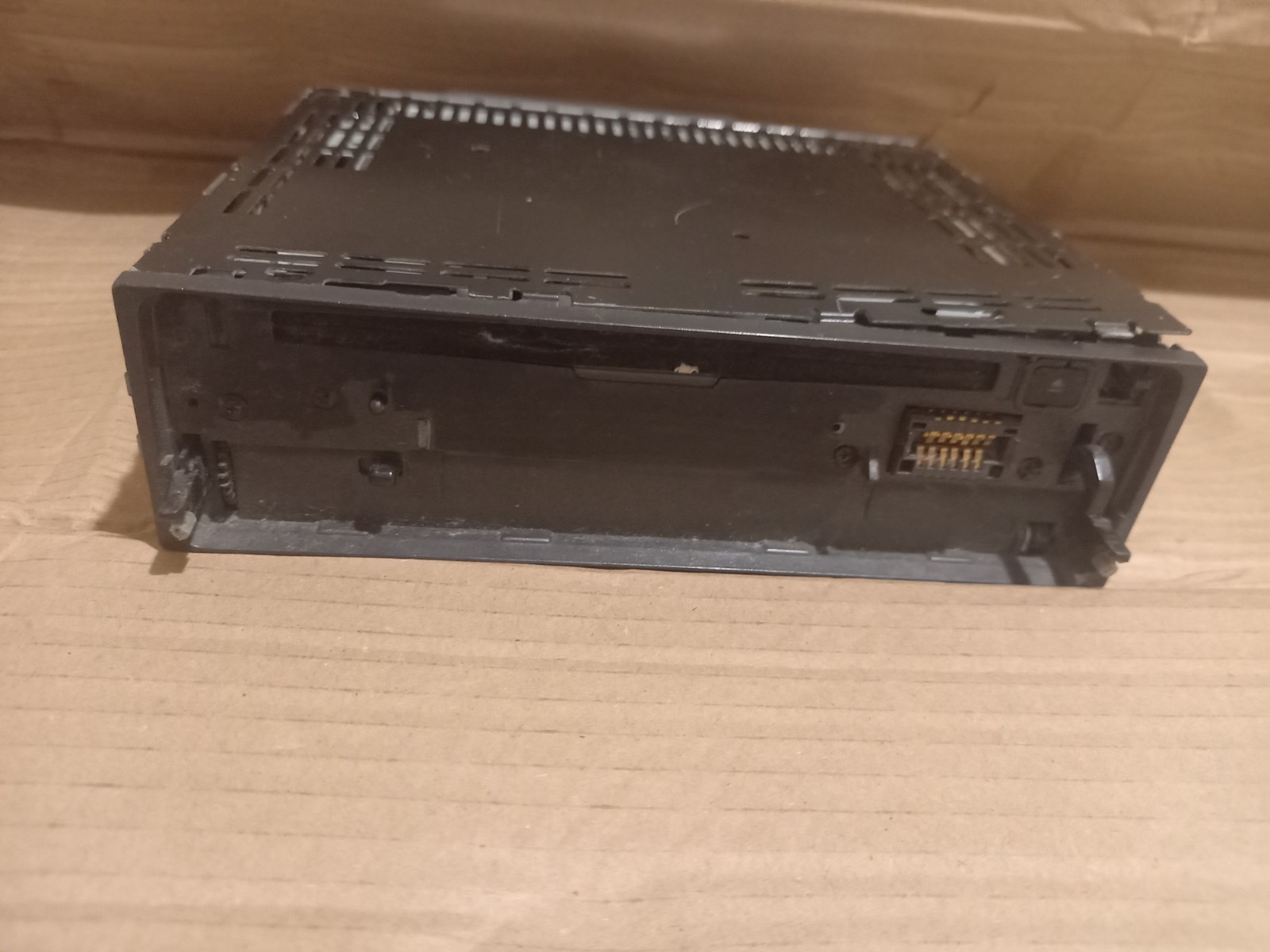 Pioneer Deh-p3590mp Dehp3590mp Car Radio For Parts Not Tested AS SEEN Europe Eu
