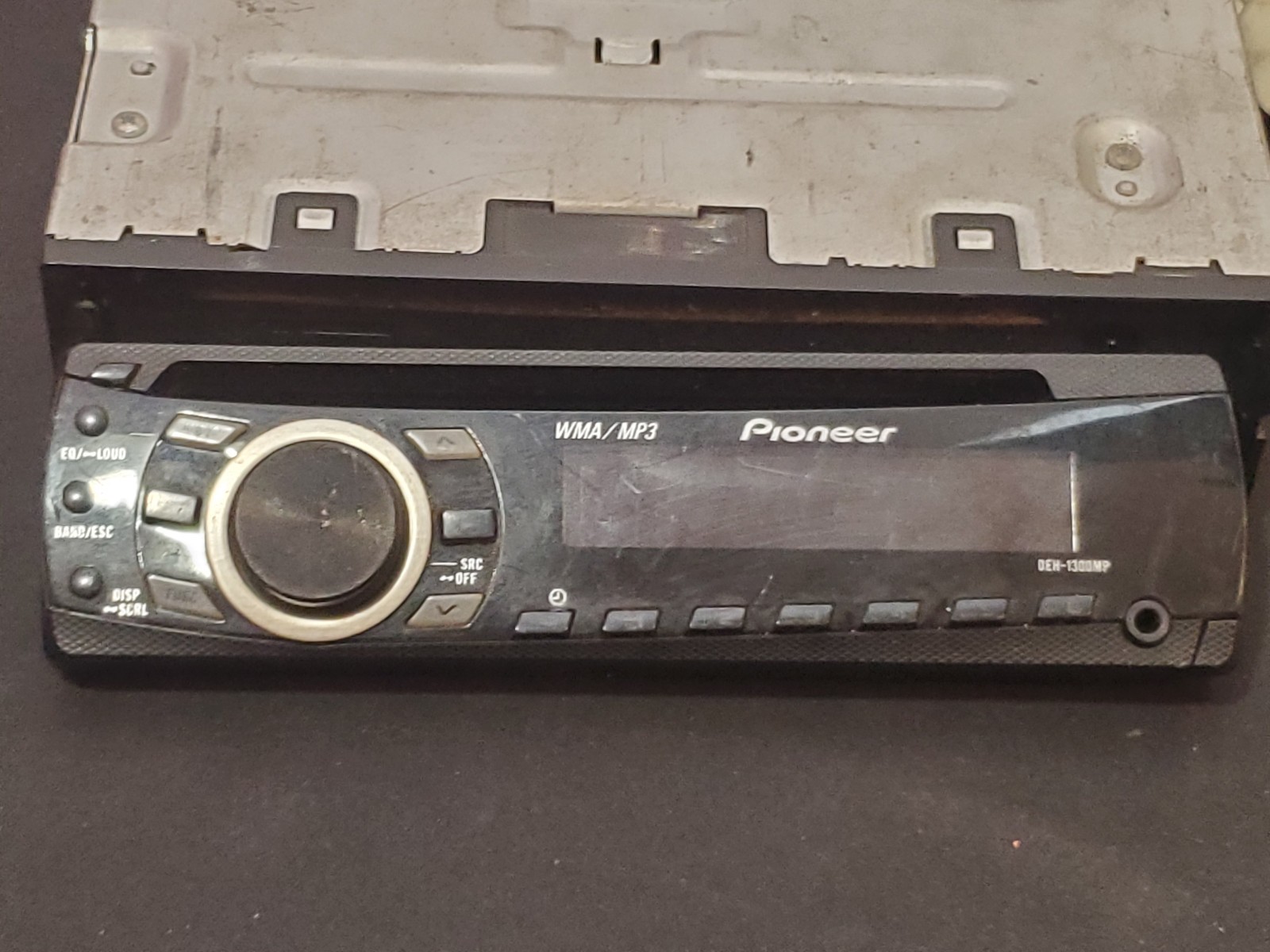 Pioneer DEH-1300P cd Player car stereo Radio detachable face plate For Parts