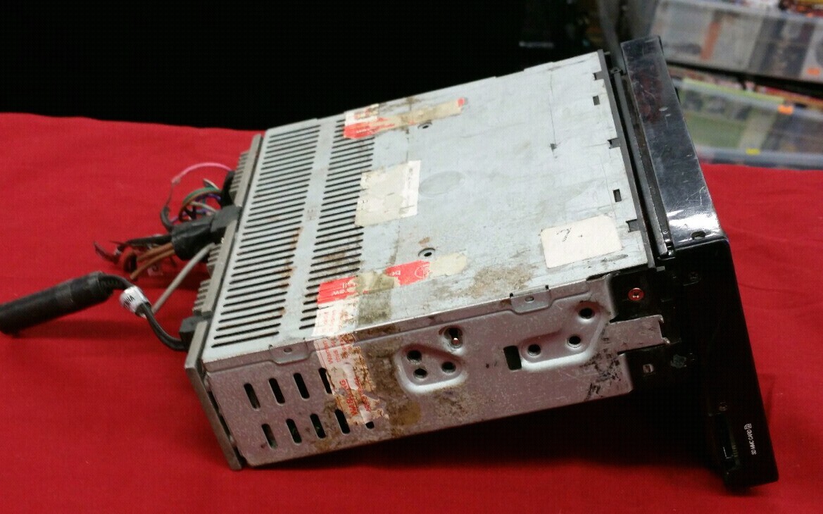 BROKEN AS IS Nitro BMWX-5392B 7-Inch Single DIN In Dash DVD/CD/AM/FM/MP3/MP4