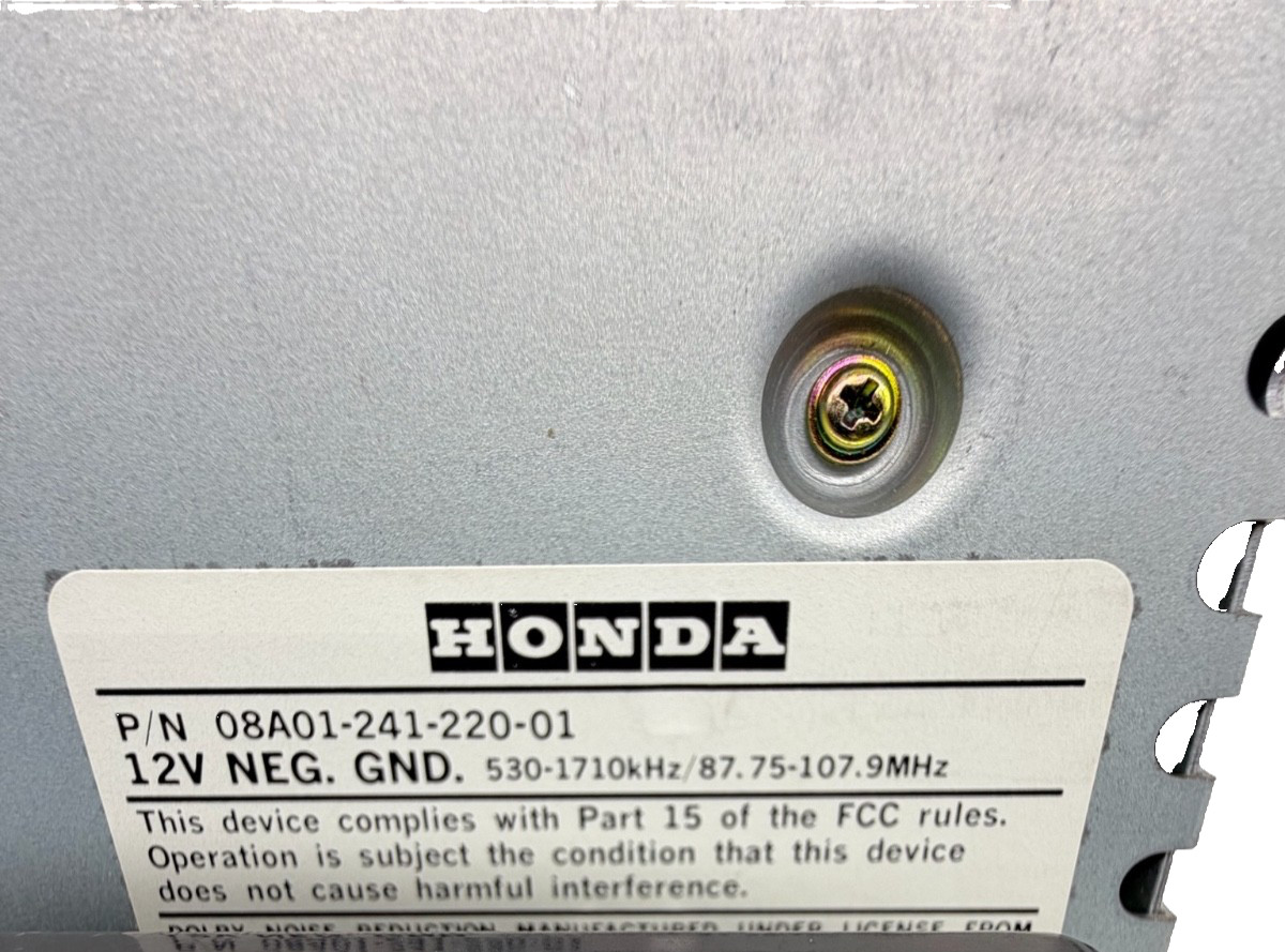 Honda Civic (00-02) car stereo, PN 08A1-241-220-01