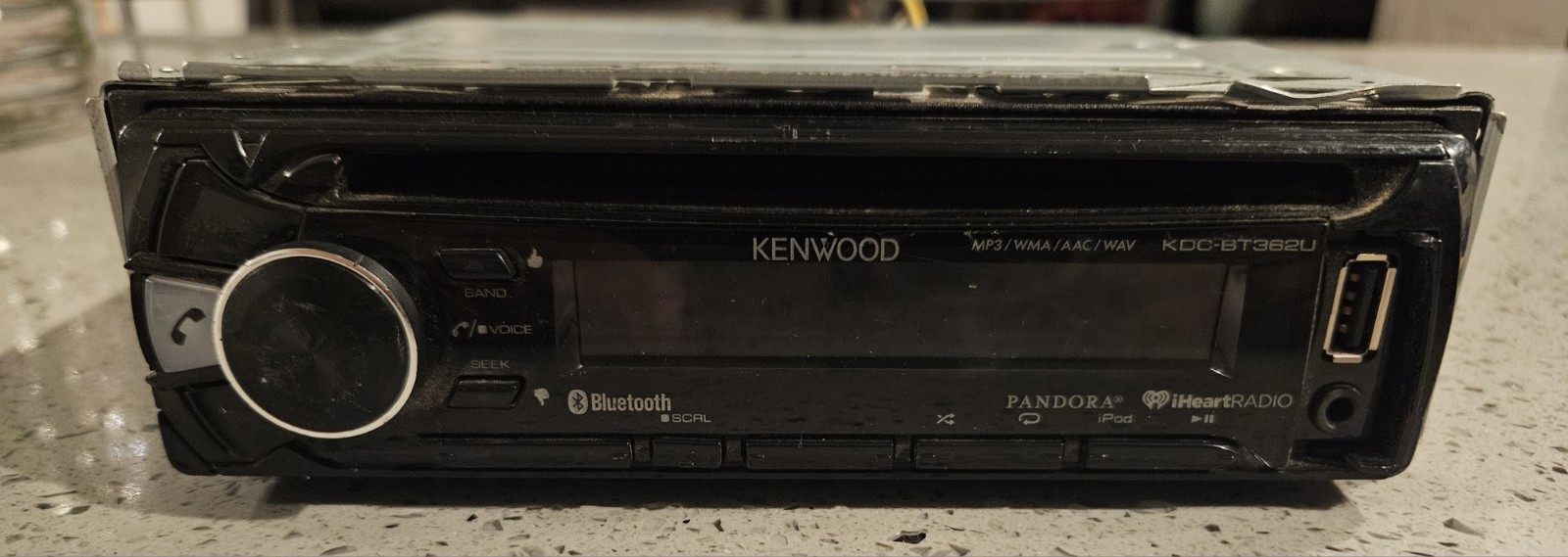 Kenwood KDC-BT362U Single Din Radio Bluetooth Pandora iHeartRadio Works