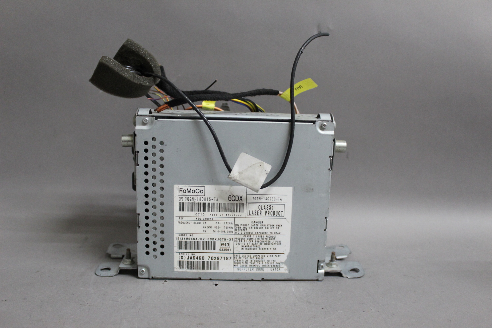 2009 2010 2011 JAGUAR XF AM/FM RADIO CD PLAYER RECEIVER 7G9N14C230TA 8X2314C512