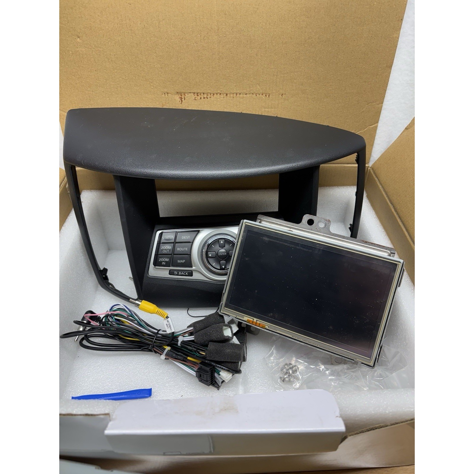 Fair Nissan Unisex Infotainment Navigation System Unit Black Silver 25915 3LZ1A
