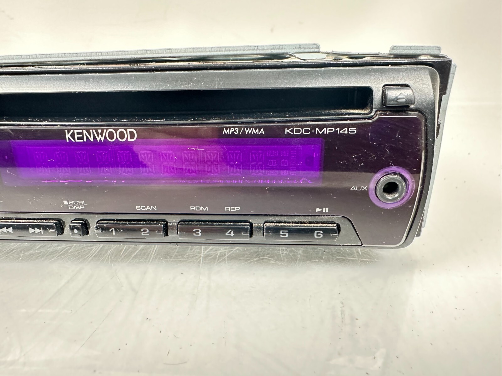 Kenwood Car Stereo Am/Fm CD-Receiver KDC-MP145, Works Great!