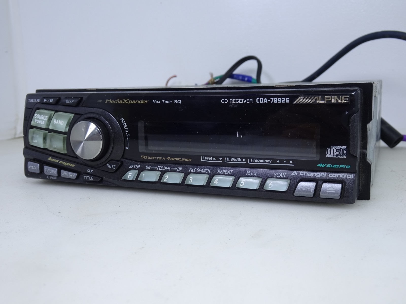 Alpine CDA-7892E Car CD Player Receiver Ai-Changer 50W x 4 MediaXpander 4V Pre