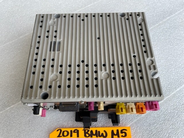 18-22 BMW F90 M5 F91 F92 F93 OEM HARMAN HEADUNIT CONTROL UNIT NBT EVO 9437961