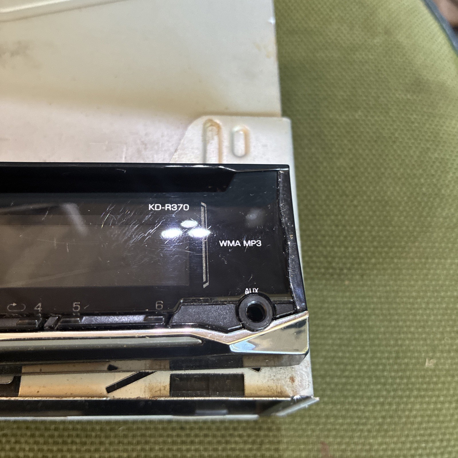 JVC KD-R370 Head Unit WMA MP3 Removable Face CD Untested