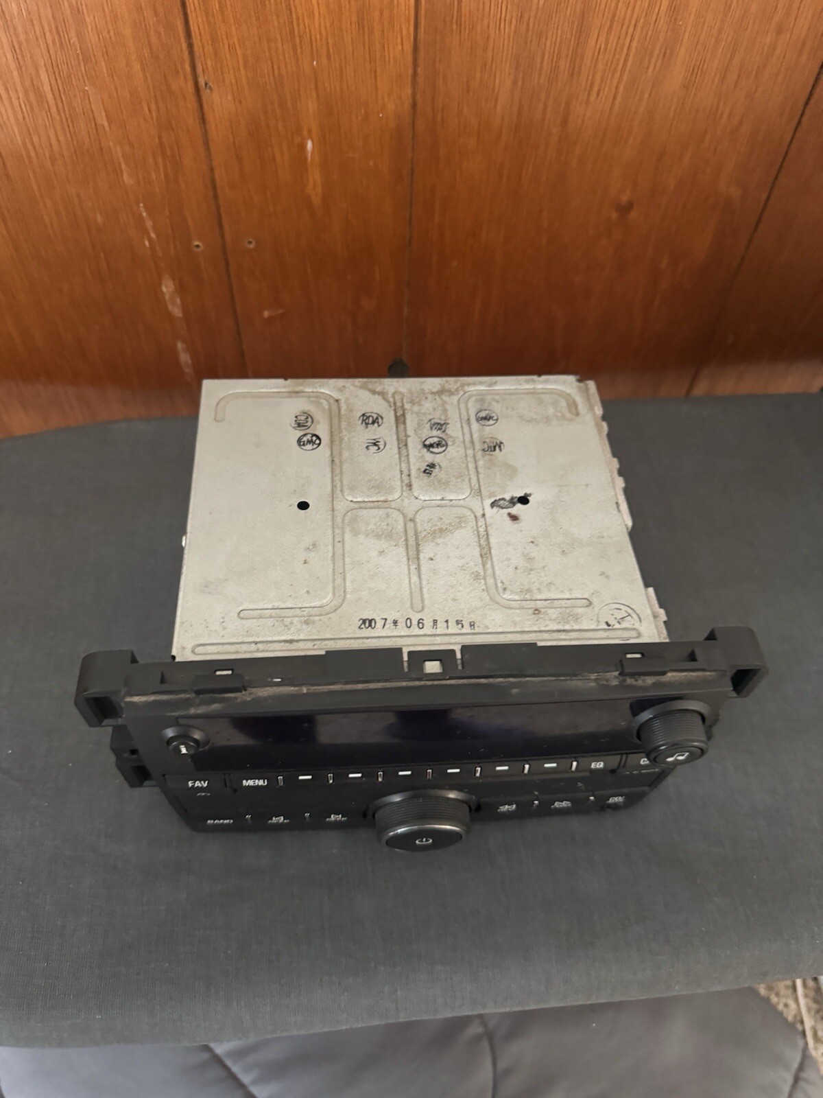 GMC/Chevy (Impala) Radio CD AM FM & Aux input