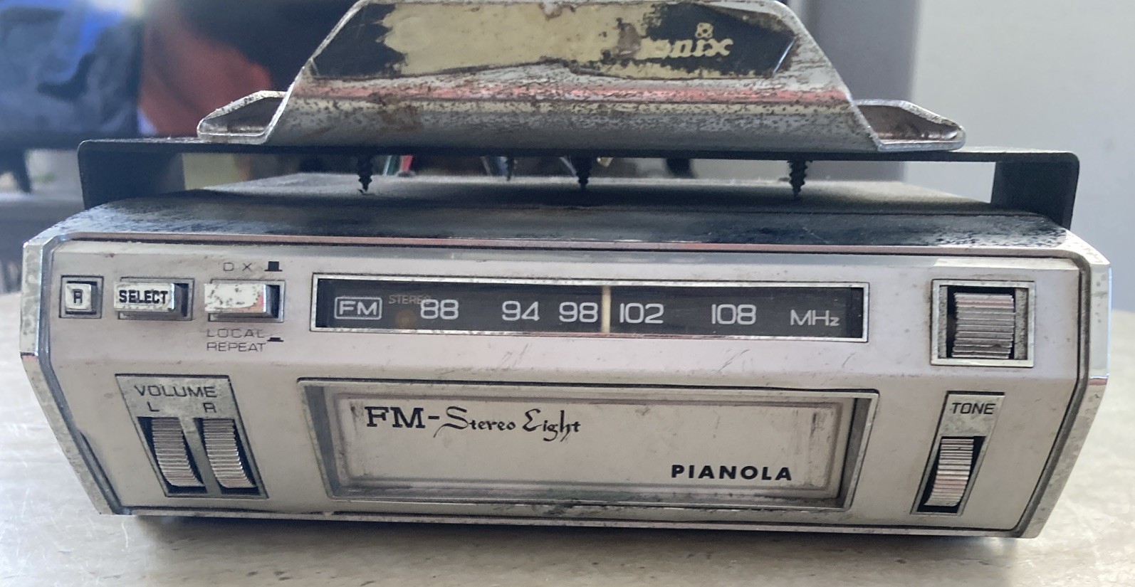 Vintage PIANOLA FM Car Stereo Stereo Eight SSR-5580 8 Track Player UNTESTED