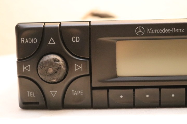 MERCEDES BE6003 CASSETTE STEREO 1999-2003 E320 SLK CLK430 W208 W/code