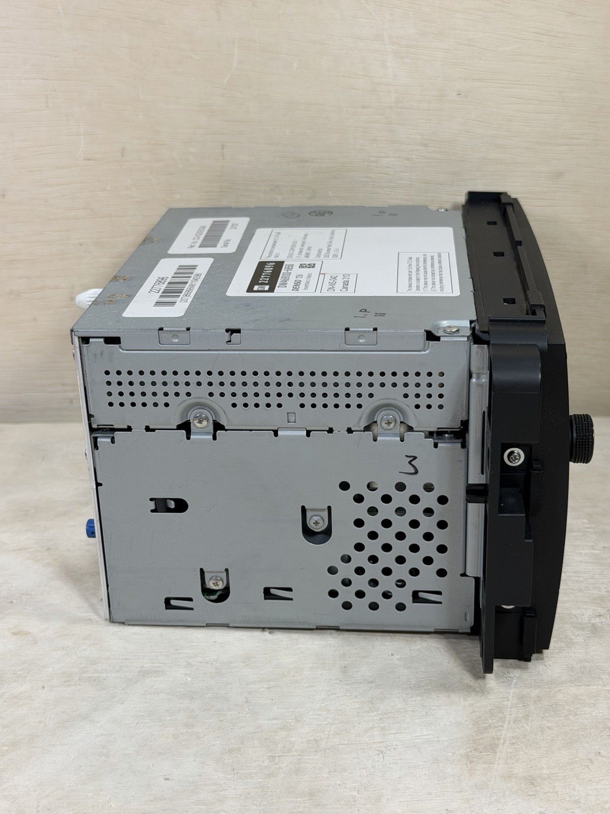 GM Denso DW468100-6850 22776896- DVD Navi Radio Yukon Suburban Tahoe OEM RARE