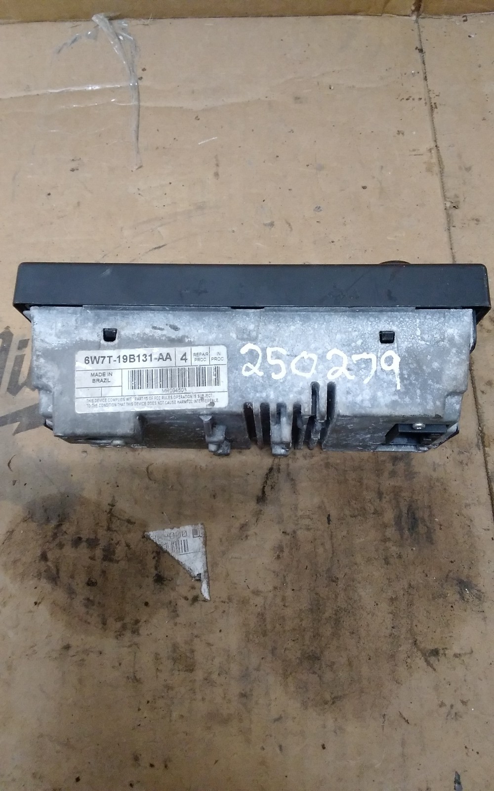 2007 2008 2010 FORD CROWN VIC RADIO AUDIO RADIO AM-FM POLICE ID 6W7T19B131AA