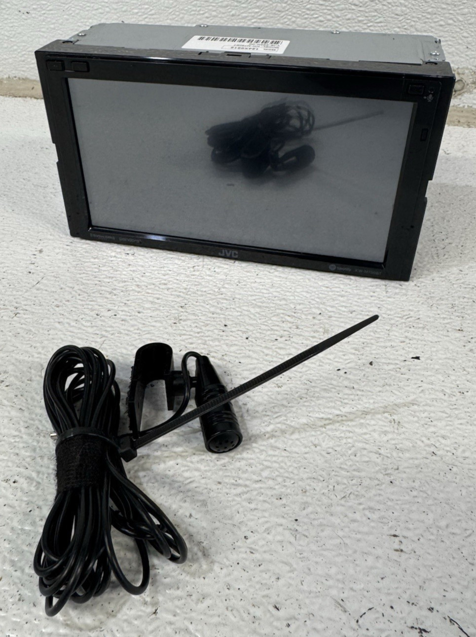 JVC KW-M750BT Digitial Media AV Receiver Android Apple CarPlay 6.8″ Stereo Radio