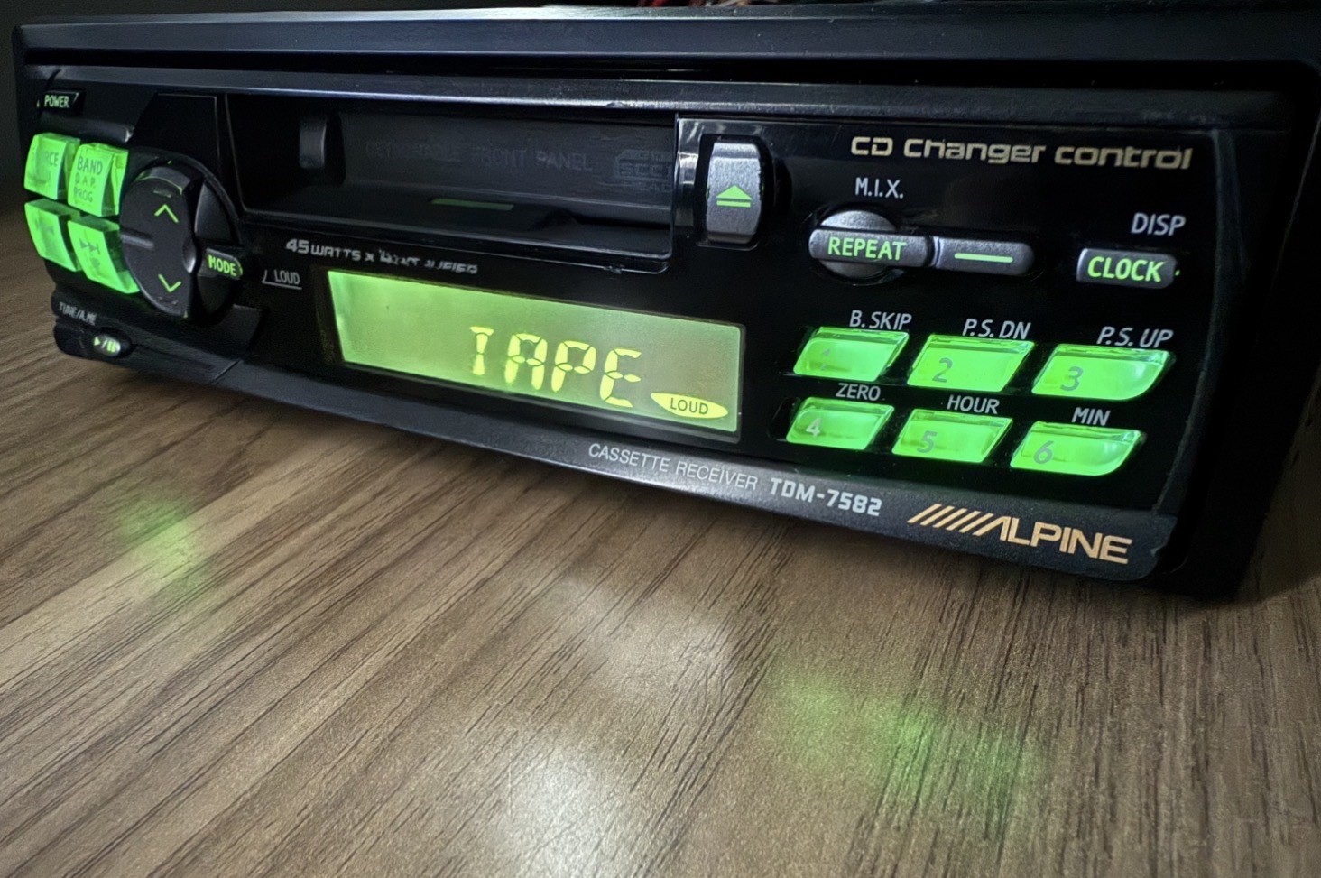 ALPINE CAR AUDIO STEREO AM/FM CASSETTE UNIT TDM-7582 VINTAGE RARE BMW PORSCHE!