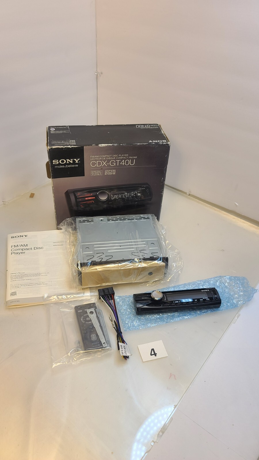 Sony CDX-GT40u FM/AM Compact Disc Player, New