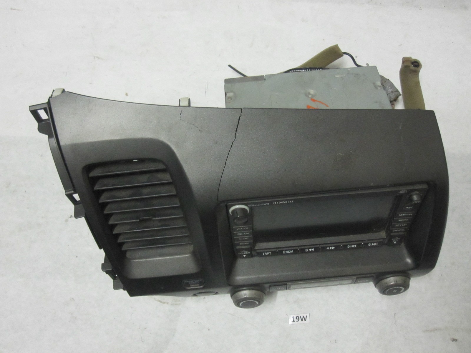 NO CODE 2007-2009 Honda Civic 4dr Hybrid Am Screen Stereo Radio AC Control Trim