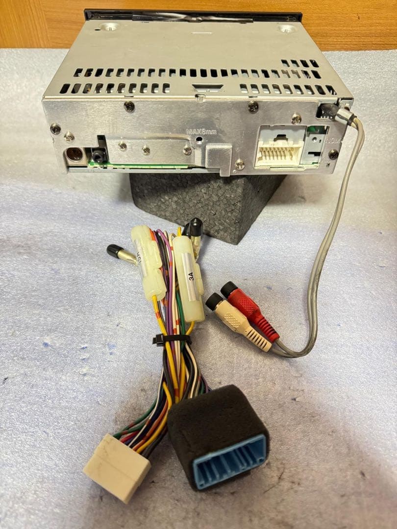 Clarion DB185MP MP3 Front AUX Input Car Stereo Unit