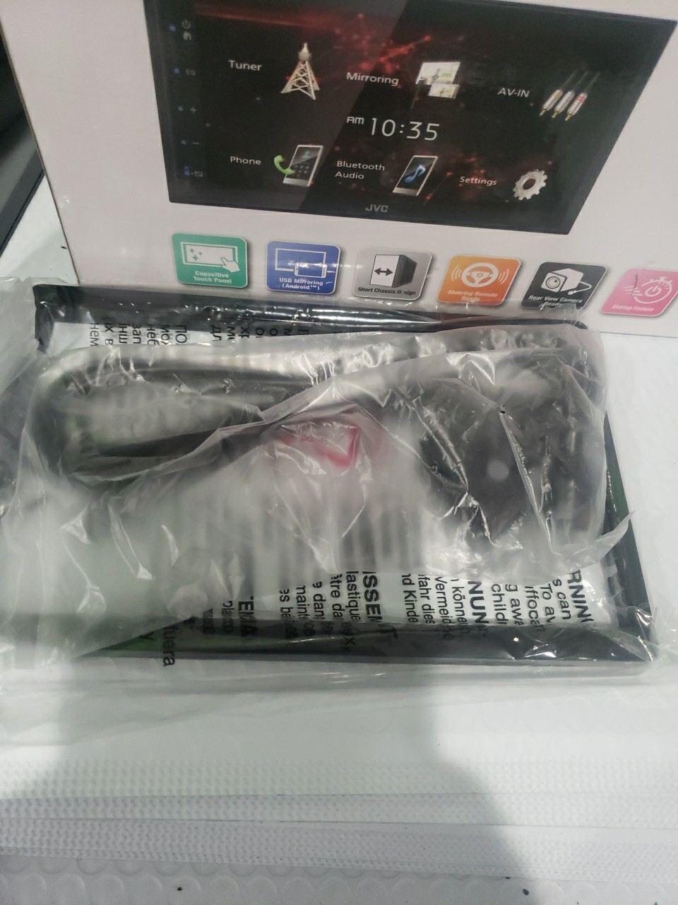 JVC KW-M180BT, 2-DIN Digital Media Receiver, w/ Bluetooth Good Condition