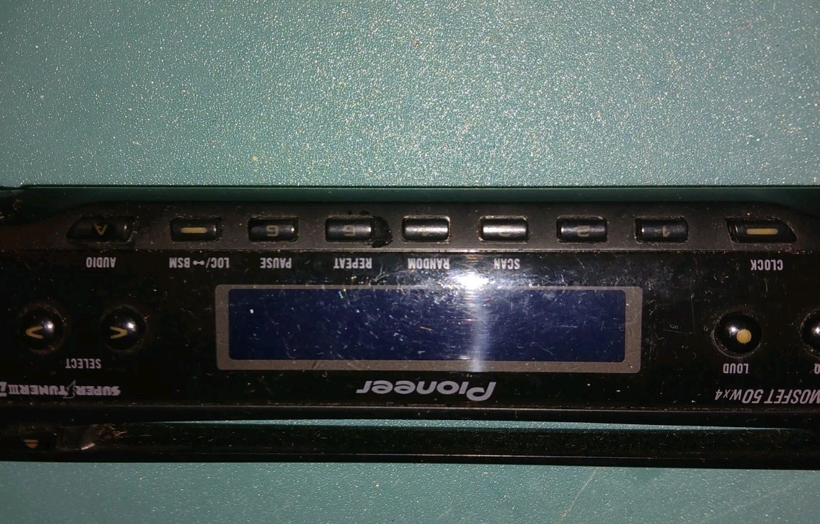 Pioneer DEH-1800 Car Stereo ~ CD Radio FACEPLATE ** Face Plate ONLY ** -H