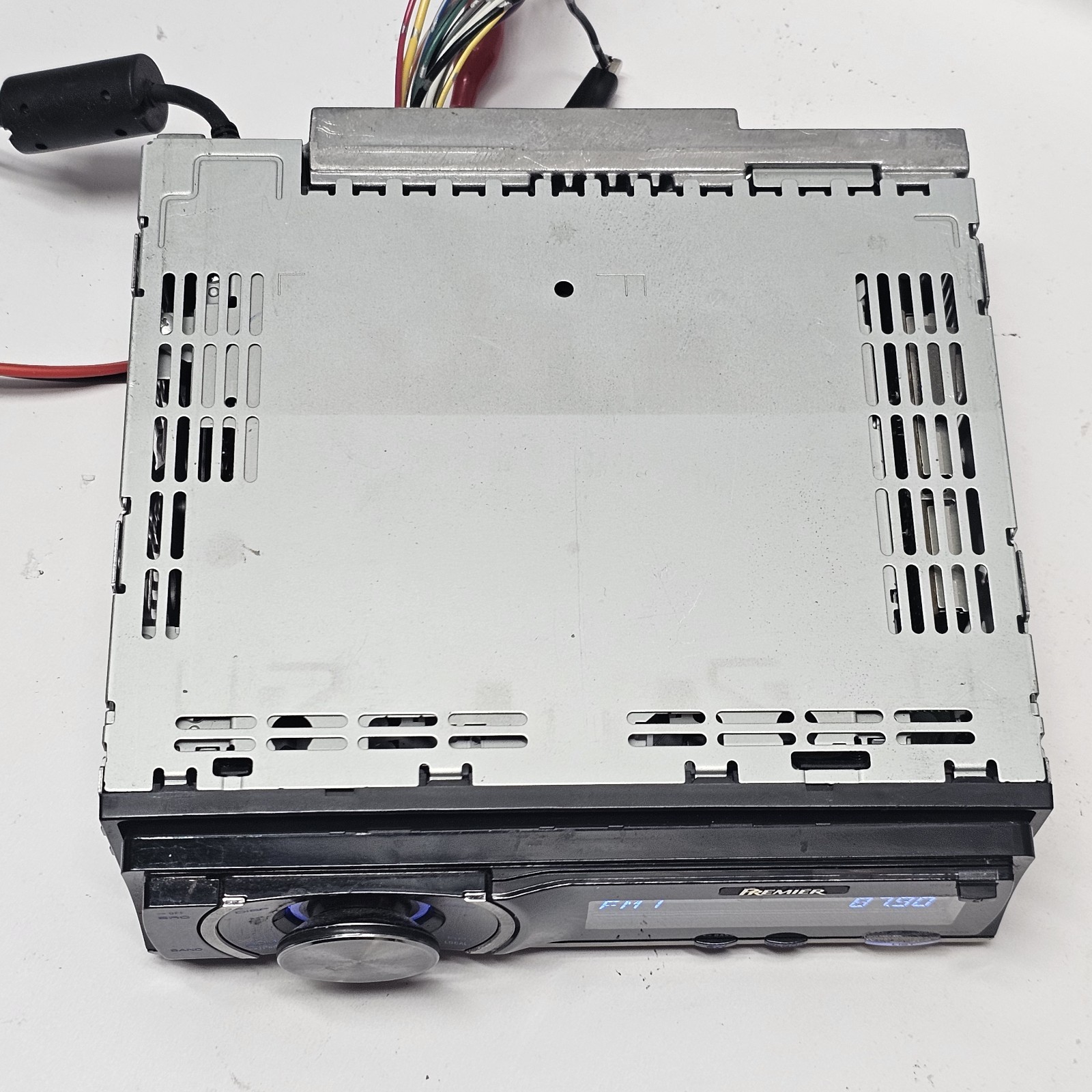 Pioneer Premier DEH-P500UB Single Din Car Stereo Radio Receiver W/HARNESS TESTED