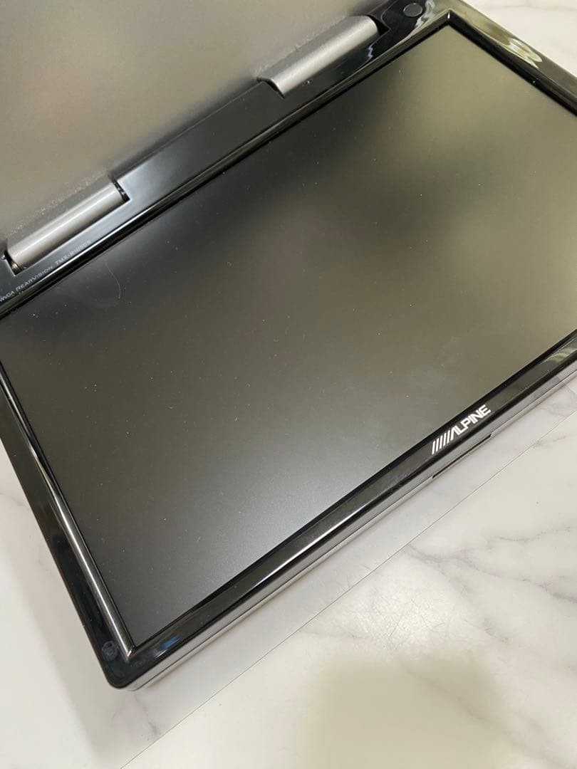 ALPINE flip-down monitor silver
