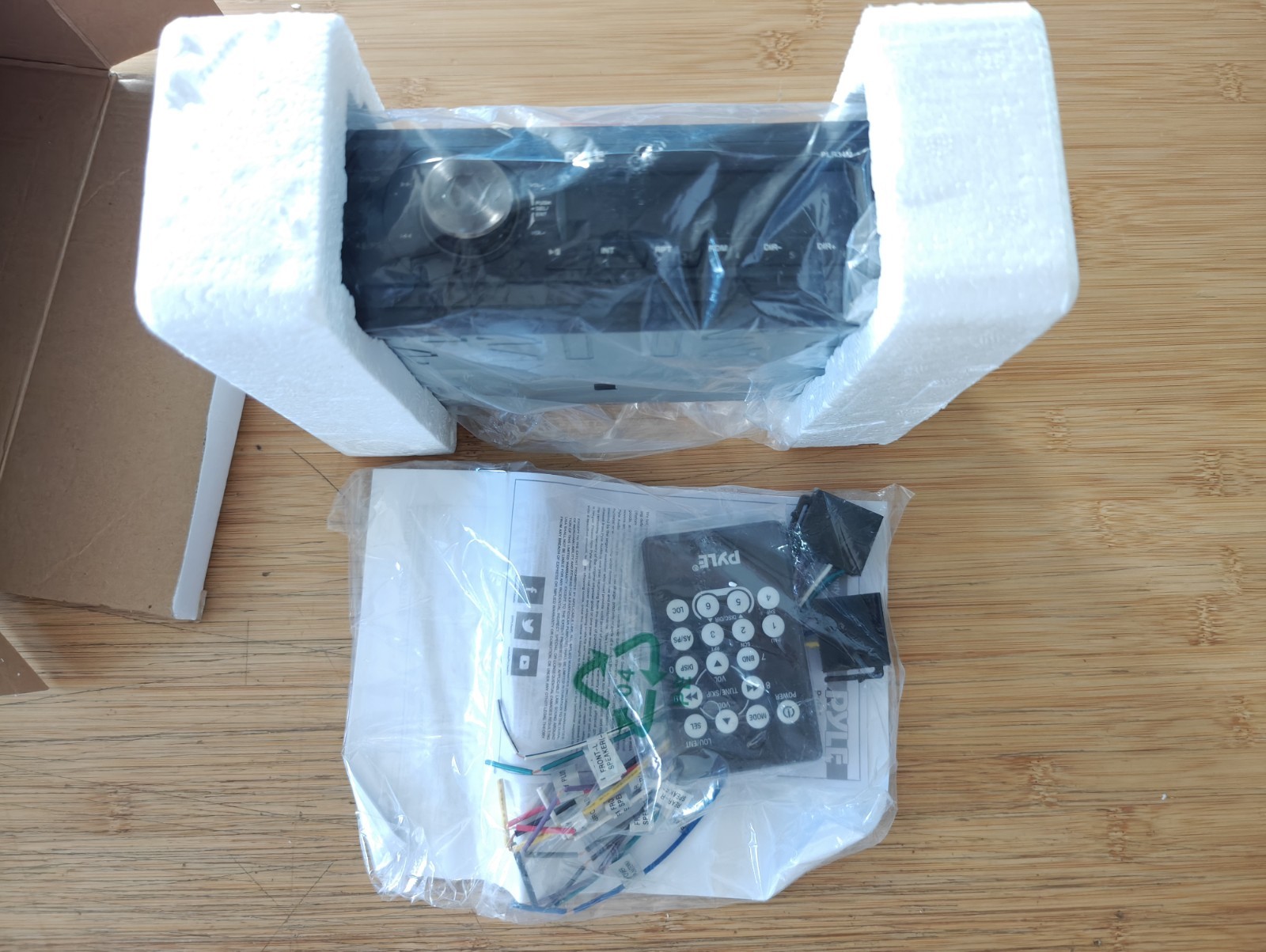 Pyle PLR34M Receiver With Bluetooth AUX USB Open Box NEW