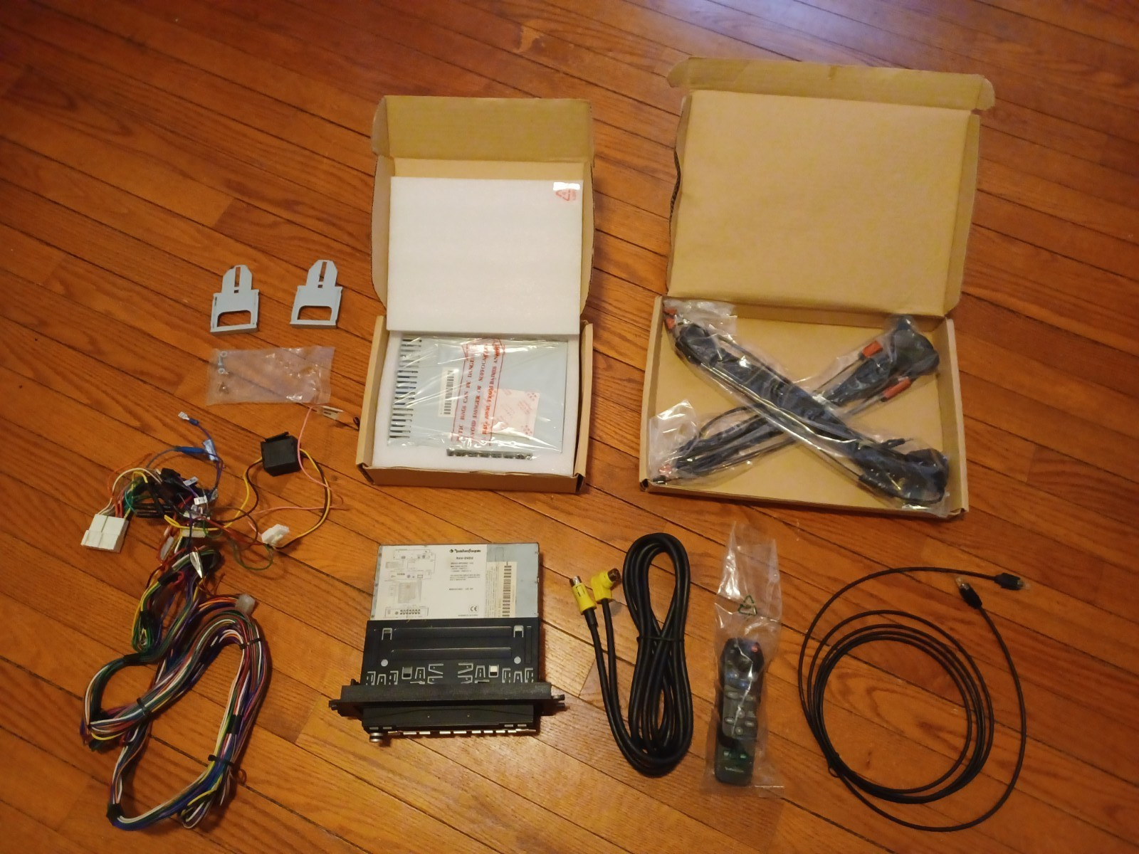 RARE OLD SCHOOL ROCKFORD FOSGATE RAVDVD2 7 INCH LCD CD/DVD PLAYER – W/ NEW STUFF