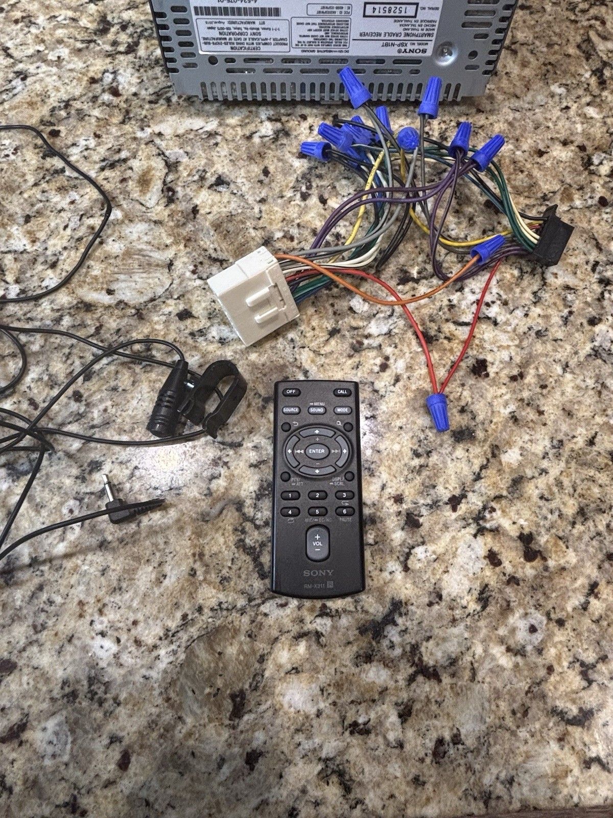 SONY XSP-N1BT Car Audio CD bluetooth with remote control, microphone and harness