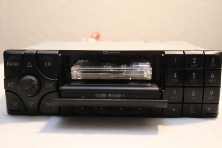 MERCEDES BE6003 CASSETTE STEREO 1999-2003 E320 SLK CLK430 W208 W/code