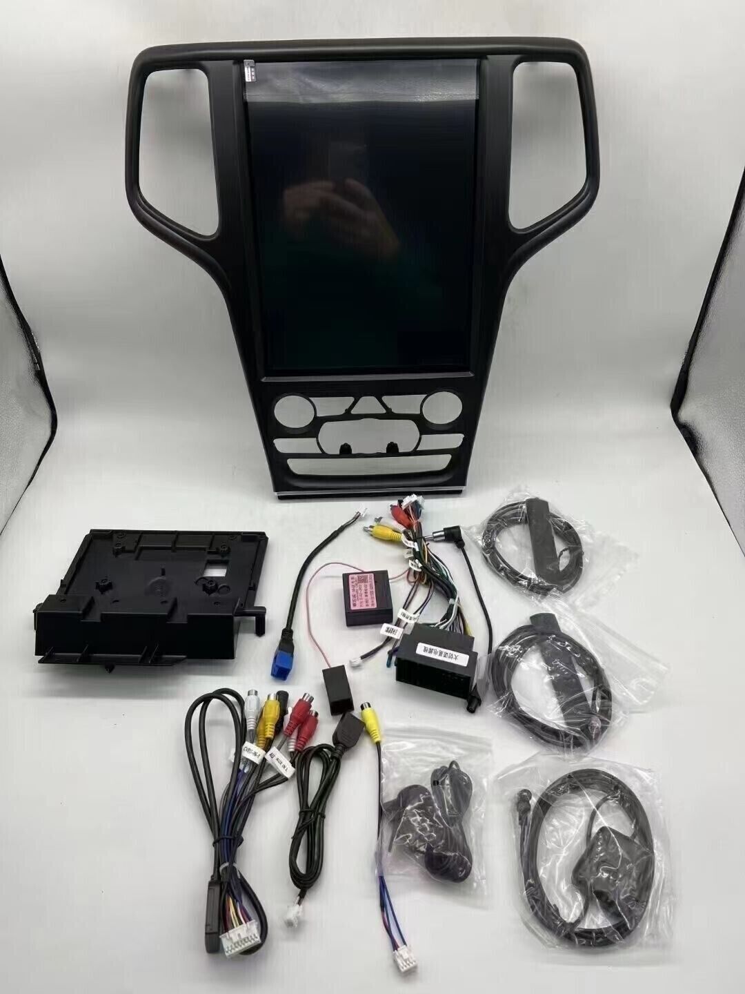 12.1″ Car Stereo Radio Tesla Style Carplay 2+32GB for Jeep Grand Cherokee 14-20
