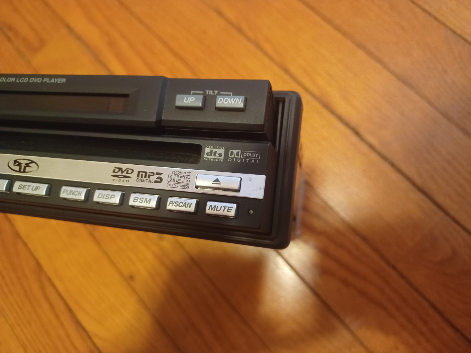 RARE OLD SCHOOL ROCKFORD FOSGATE RAVDVD2 7 INCH LCD CD/DVD PLAYER – READ DESCRIP