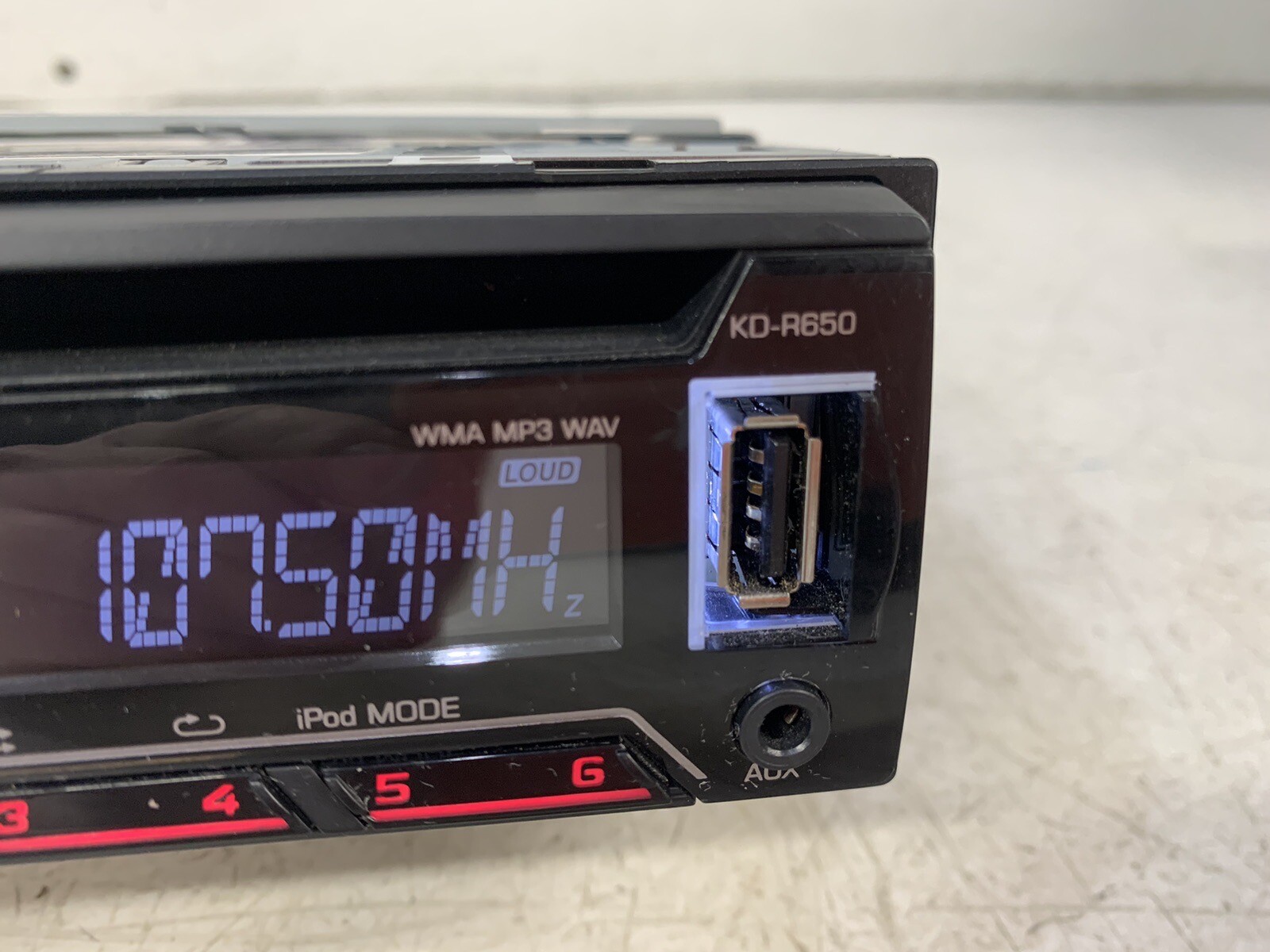 JVC KD-R650 radio stereo USB AUX Pandora MP3 WMA WAV CD player single din