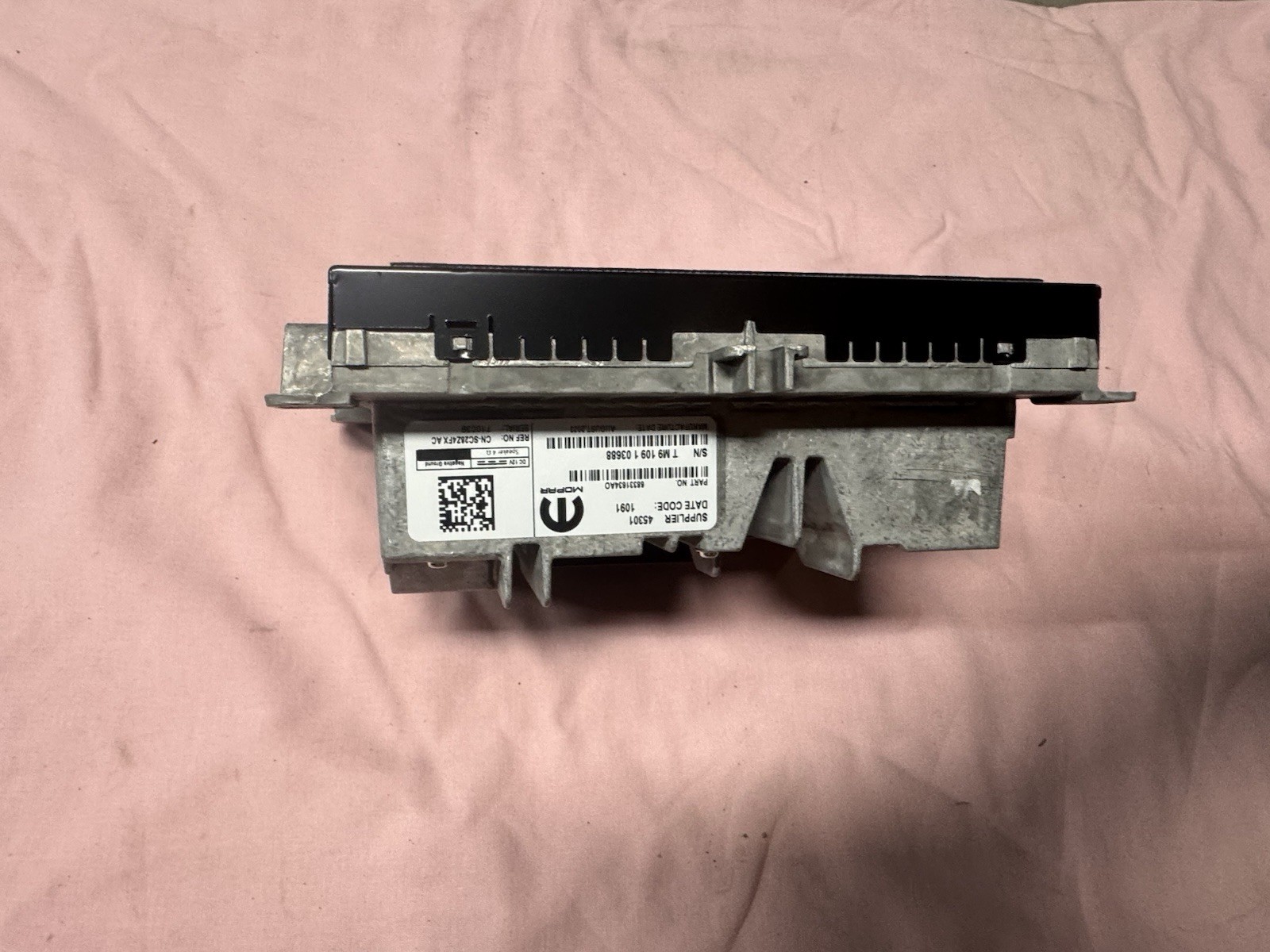 RAM Mopar Multi Media Radio 68331634AO